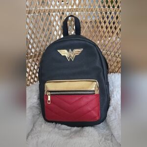 NWOT Wonder Woman Mini Backpack Classic Double Strap
